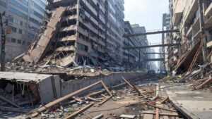 崩壊した街/廃墟/イラスト素材