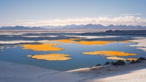 風景・湖・山脈のイラスト素材｜商用利用可
