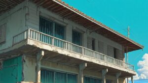 建物・バルコニー・空のイラスト素材｜商用利用可